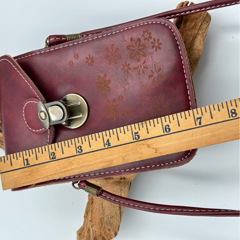 Bags IUnbranded Small
Messenger Crossbody/Shoulder Bag - Picture 10 of 12